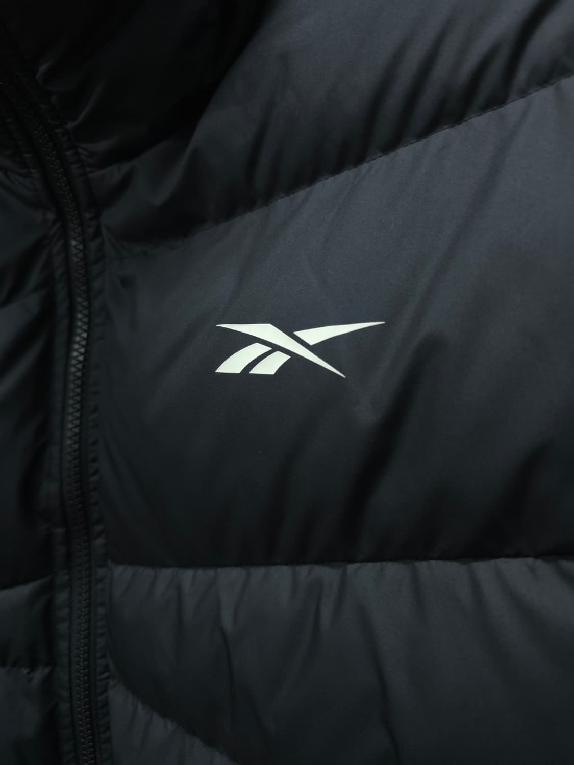 리복 벡터 로고 블랙 덕다운 오리털 숏패딩 상품이미지5