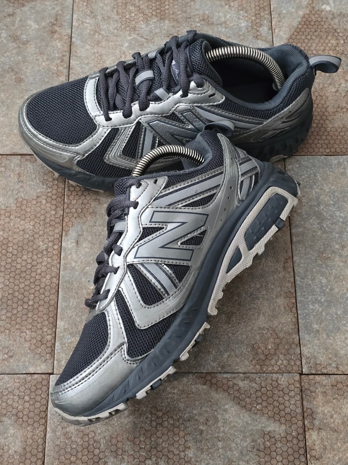 (230)뉴발란스 410 v5 블랙 실버 상품이미지5