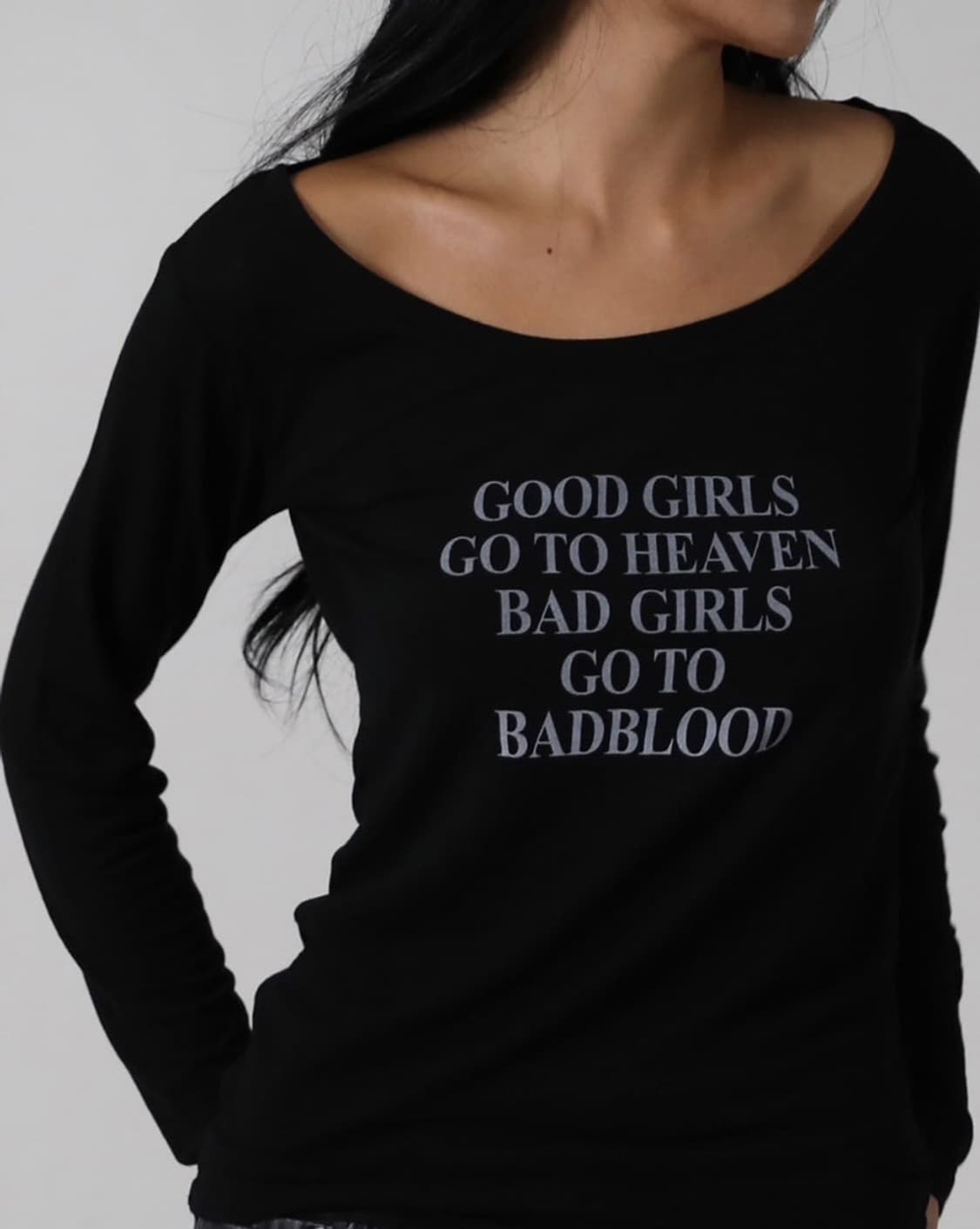 배드블러드 배드걸스 루즈핏 탑 블랙 상품이미지1