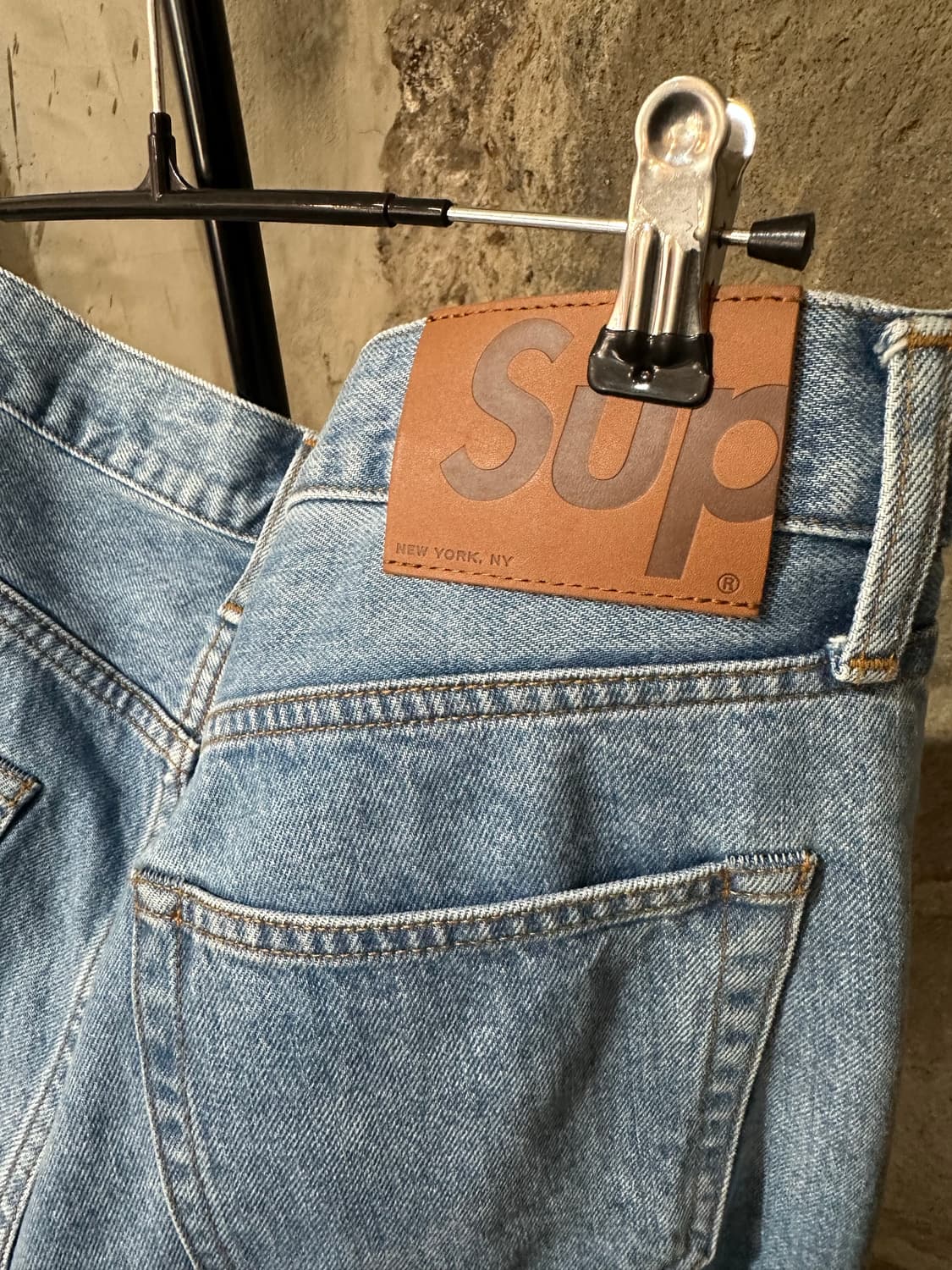 슈프림 23SS 스톤 워시드 슬림진 상품이미지5