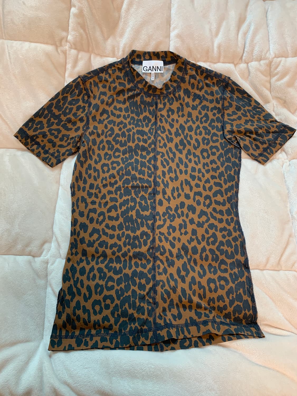 Ganni 레오파드 반팔 티셔츠 32 상품이미지1