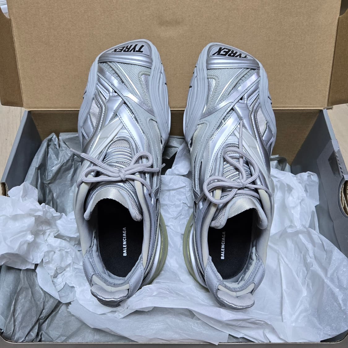 발렌시아가 타이렉스 42 상품이미지2