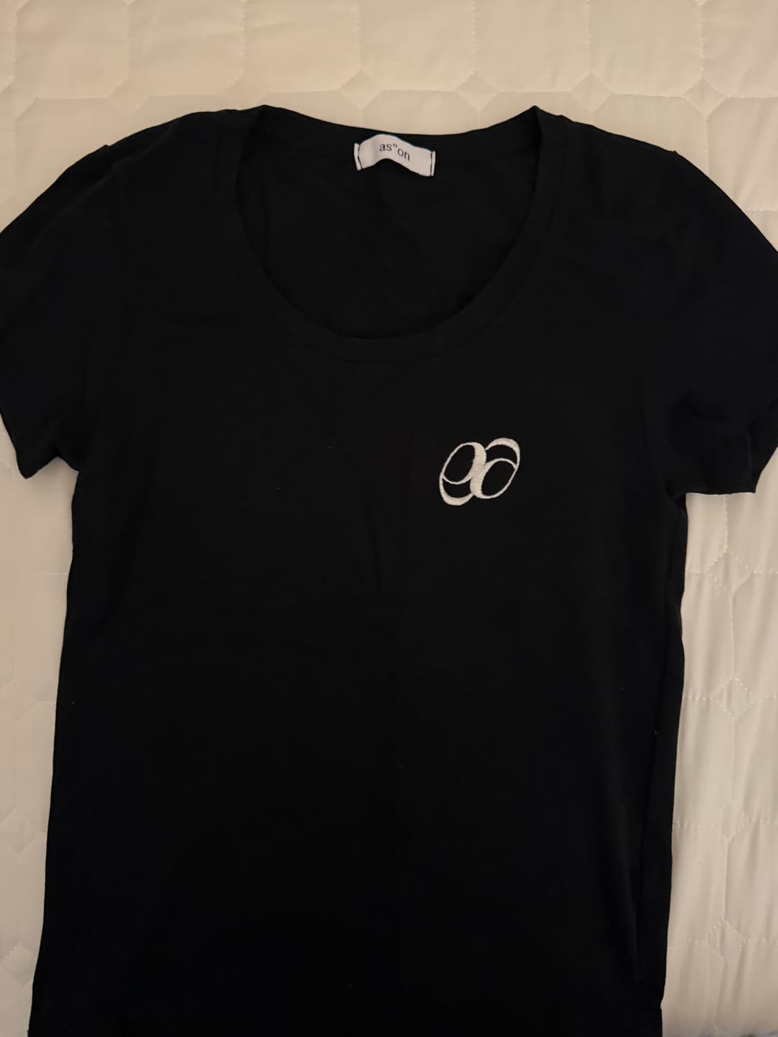 U NECK TEE / BLACK 상품이미지2