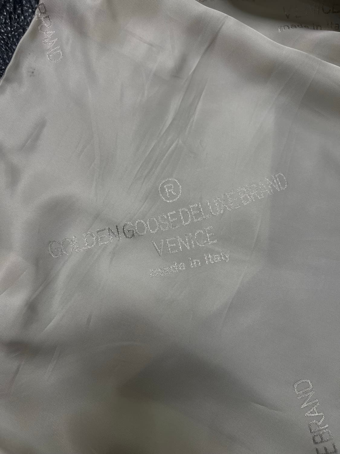 골든구스 : 블랙 카우 레더 크로스 크리스탈 라이더/ S 상품이미지6