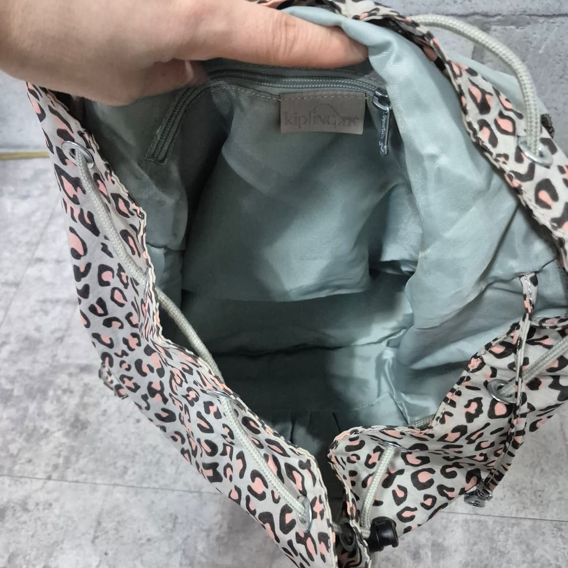 키플링 희귀 레오파드 백팩 상품이미지3