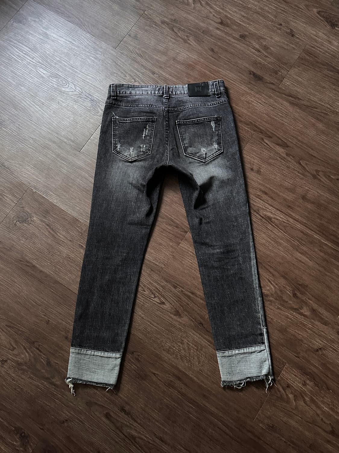 Nine Hertz 디스트레스 & 리프드 진 상품이미지7