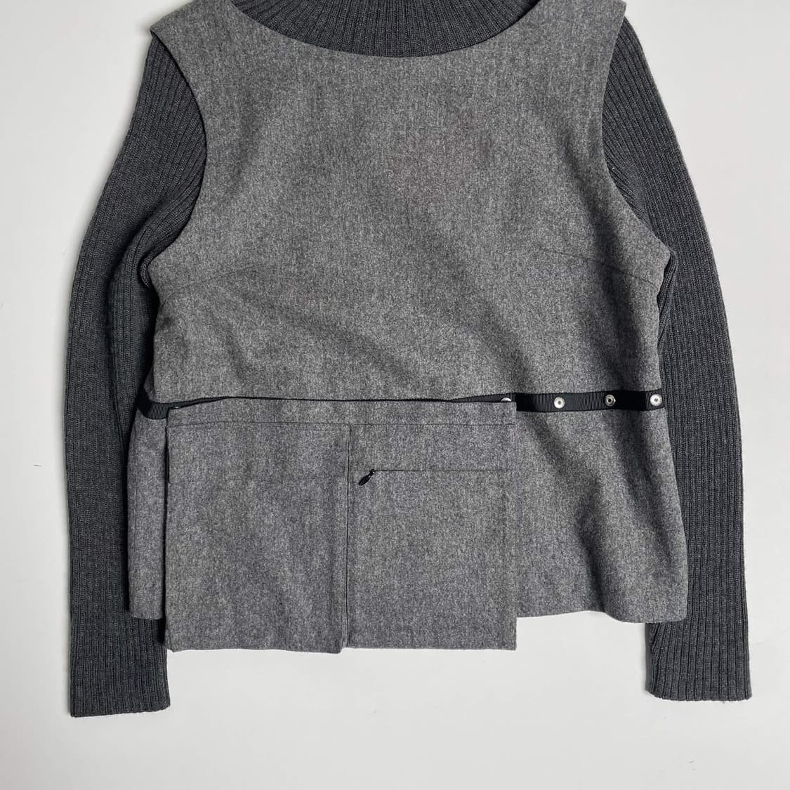 레이어드 탈부착 포켓 터틀넥 울 니트 상품이미지3