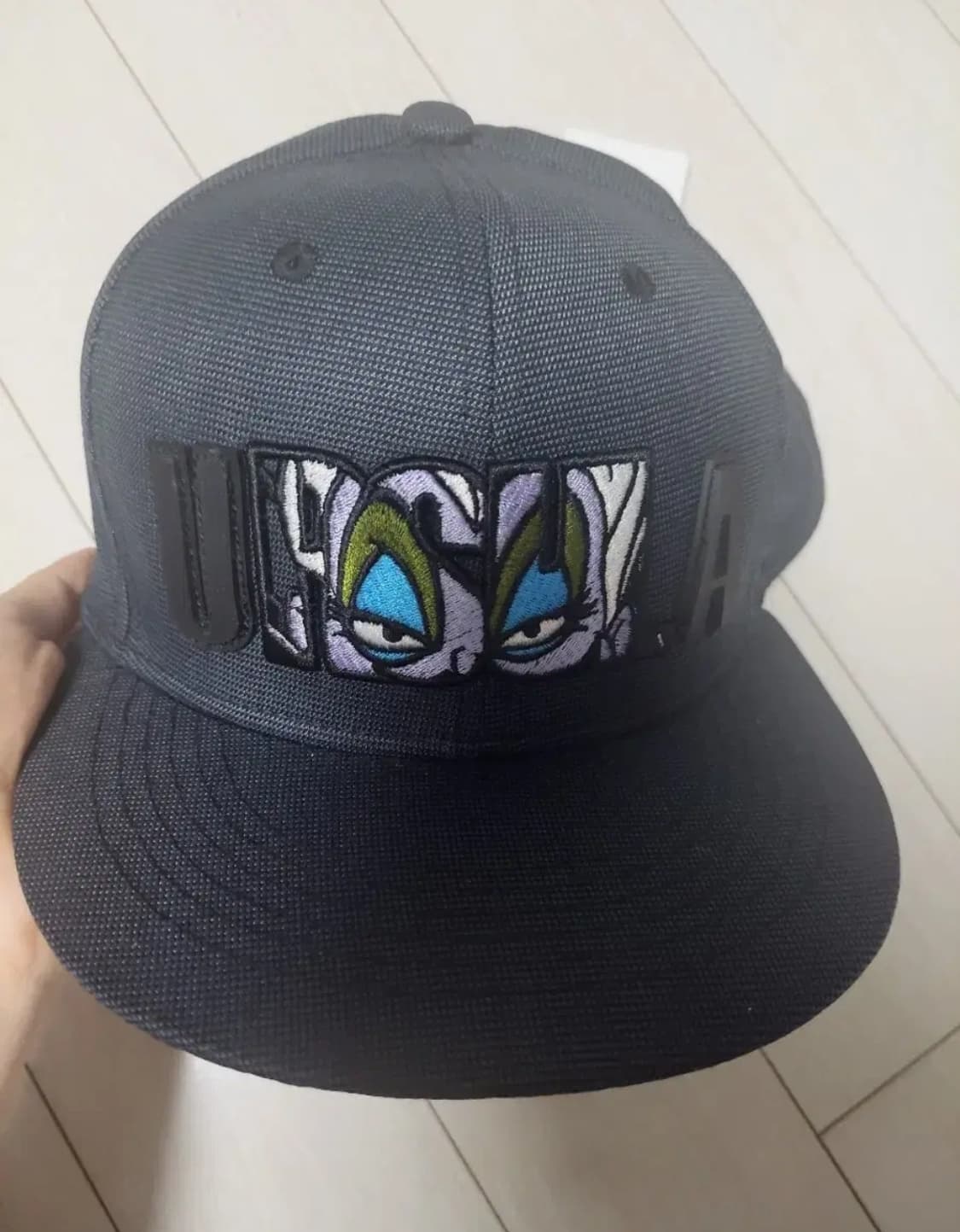 급처새상품!햇츠온X디즈니콜라보 인어공주마녀우르슬라모자스냅백 마즈나이키st 상품이미지1