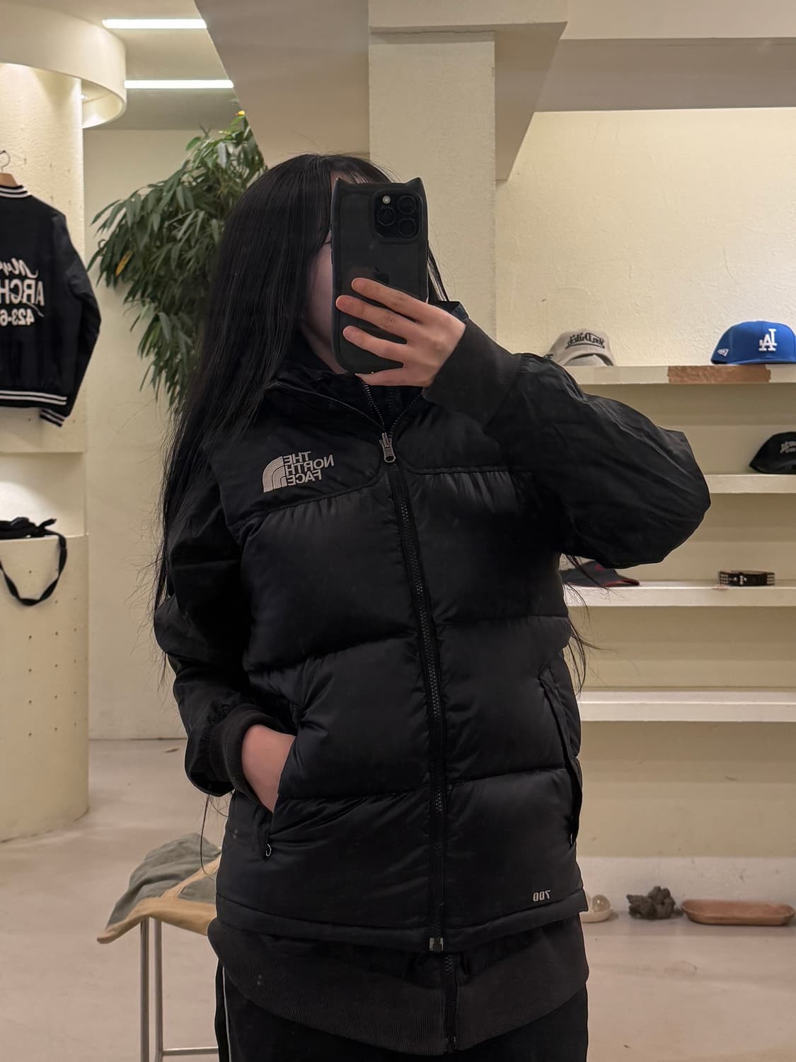 노스페이스 레트로 눕시 블랙 푸퍼 다운 베스트 U113 상품이미지1