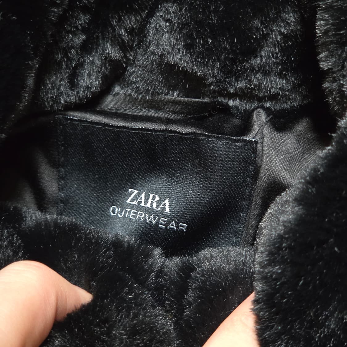 자라 빈티지 블랙 퍼 집업 자켓 상품이미지7