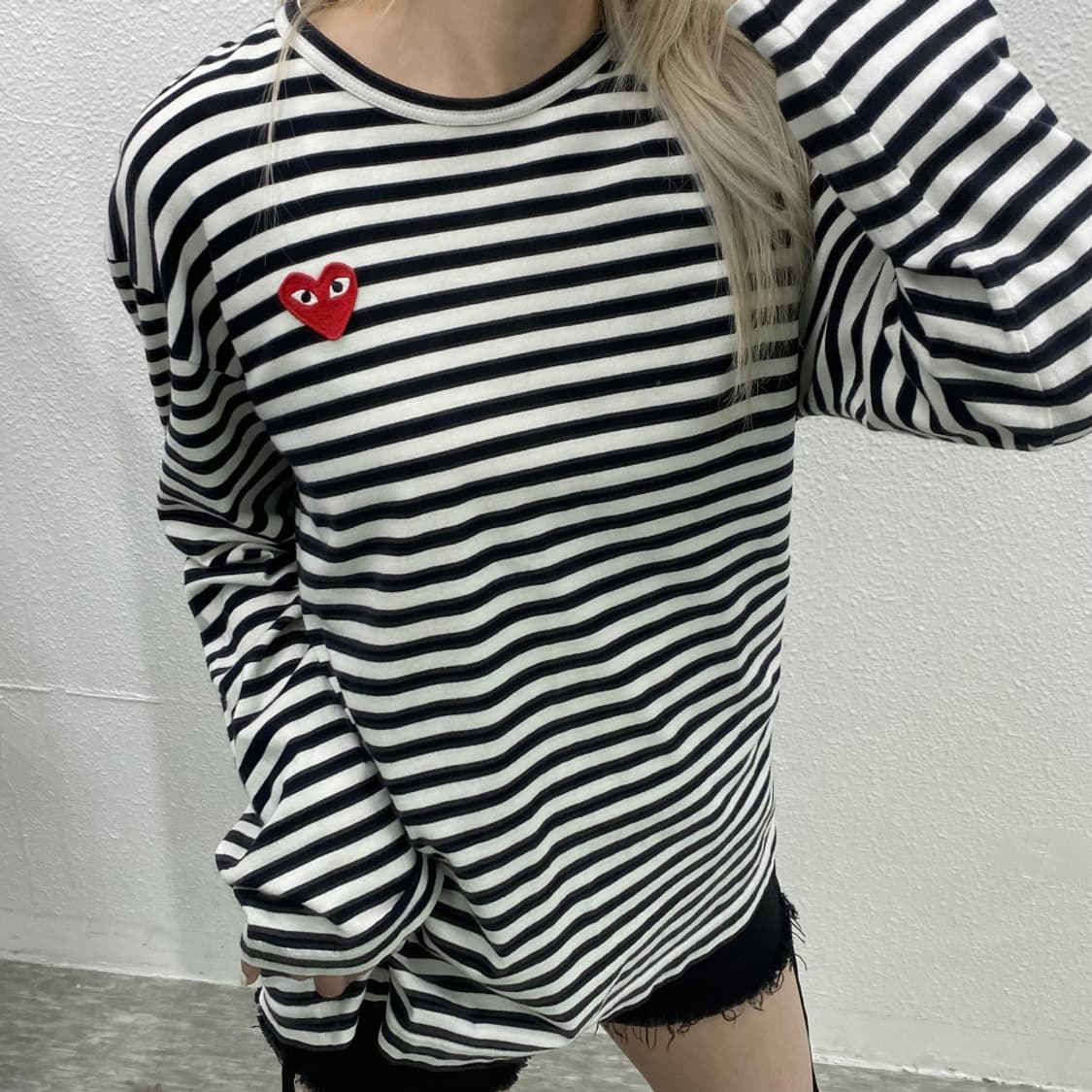 꼼데가르송 레드와펜 블랙 롱슬리브 XL 상품이미지5