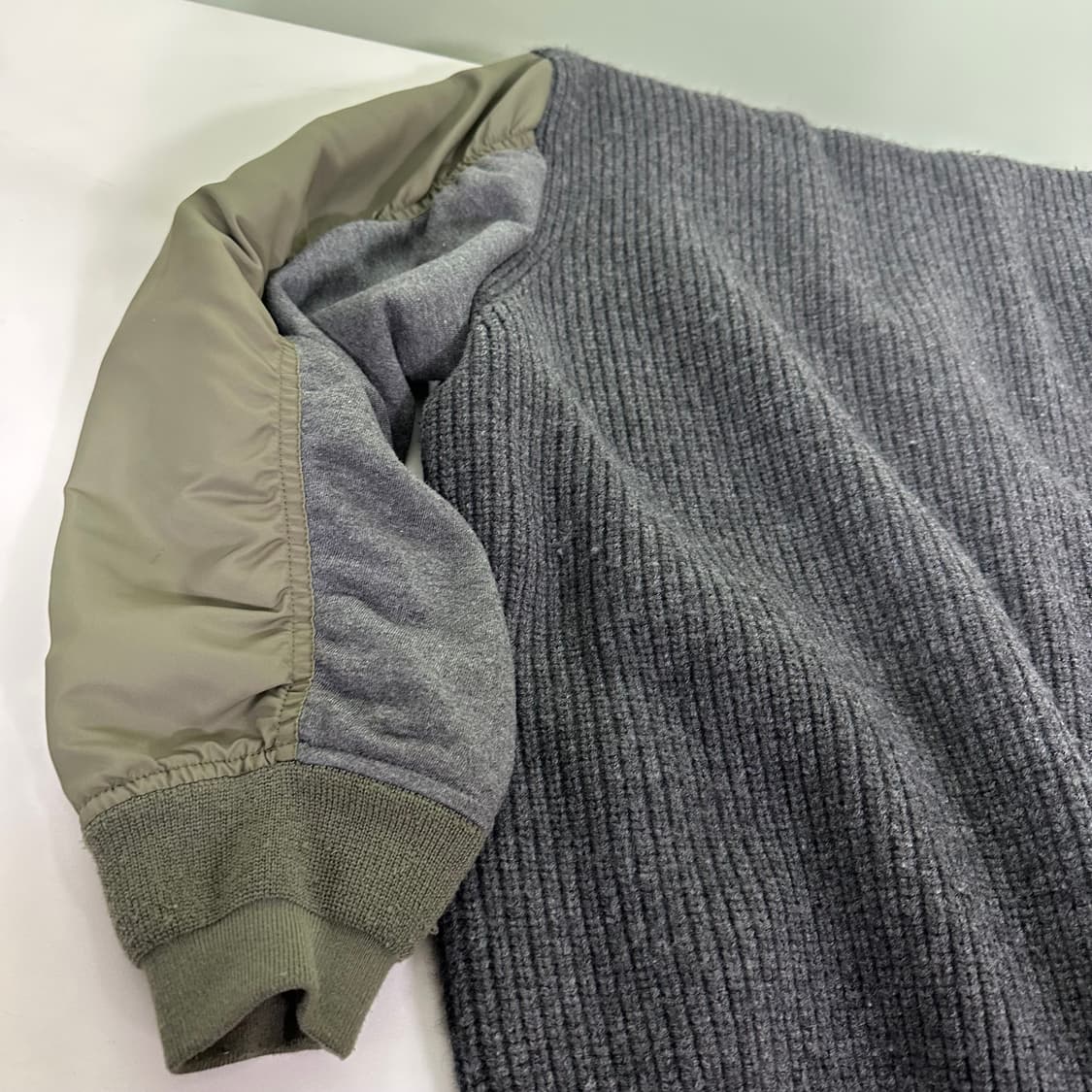 OS 후왓웨어 차콜카키 루즈핏 캐시미어혼방 도킹가디건 상품이미지5