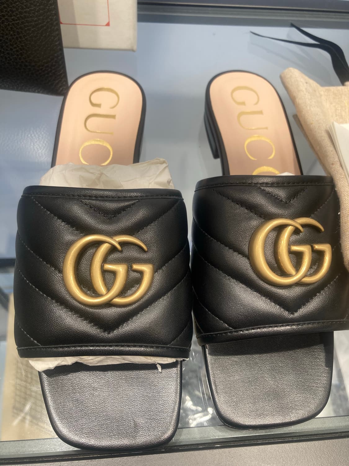 구찌 슬리퍼 마몽 팔아요 36 상품이미지1