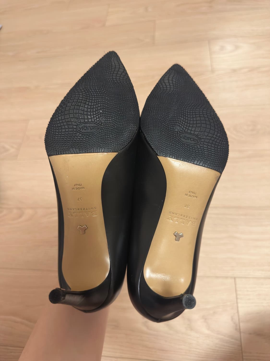 Bally 블랙 펌프스 (37) 상품이미지6