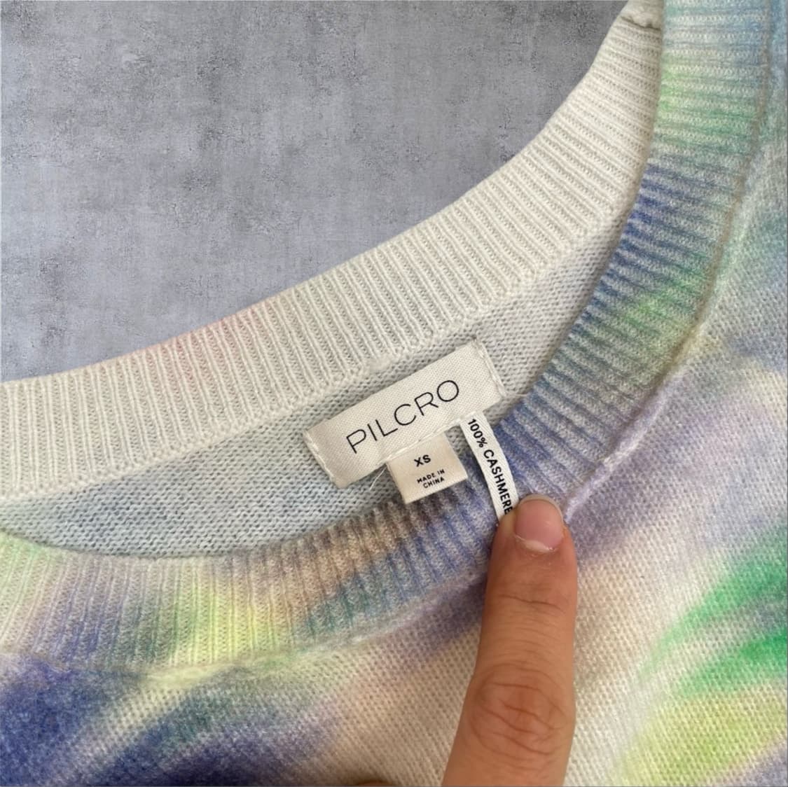 필크로 Pilcro 멀티컬러 타이다이 캐시미어 크롭 니트 XS 상품이미지3