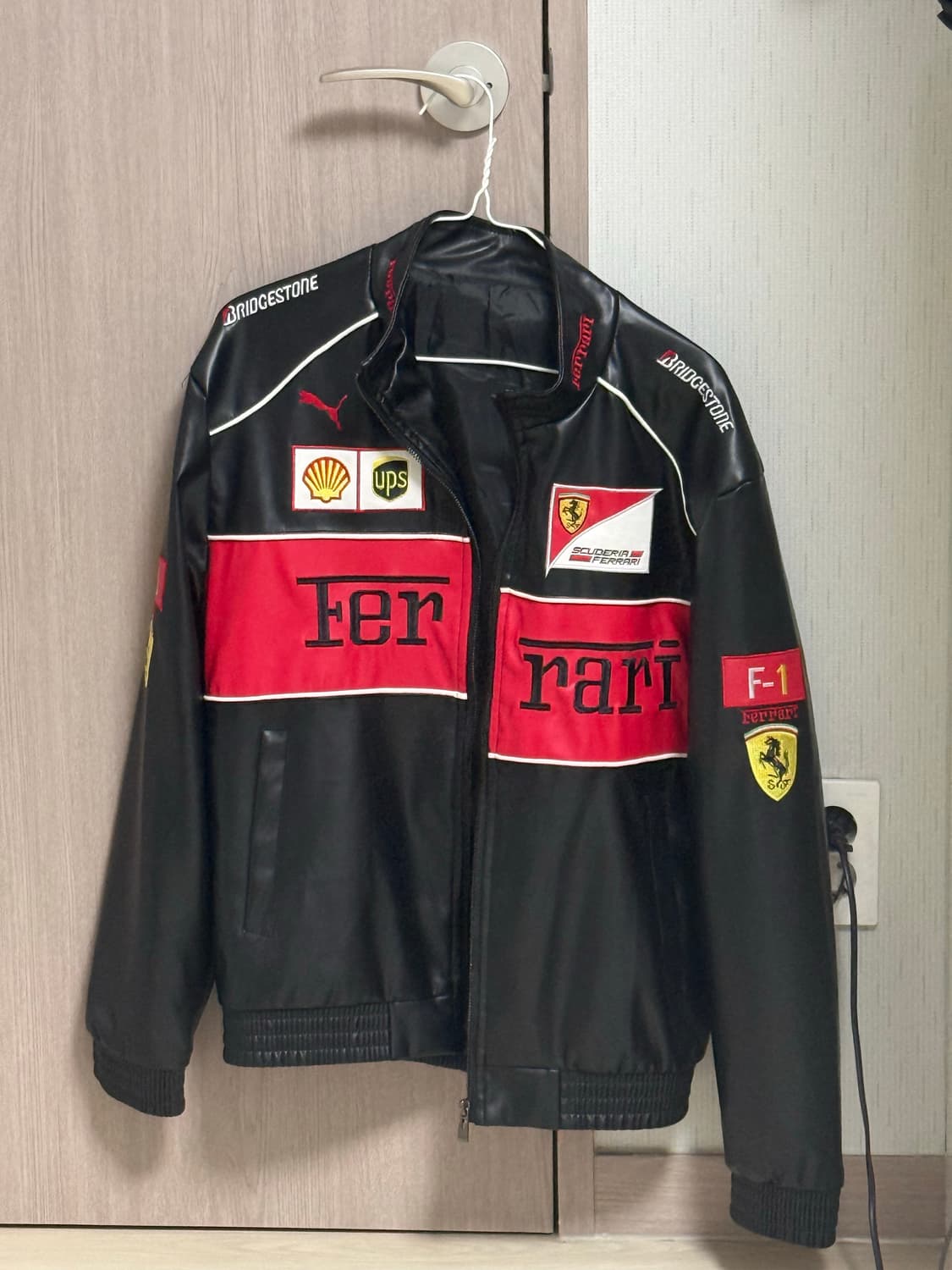 스쿠데리아 페라리 푸마 HP 2025 팀 몬자 레이싱 자켓 로소 코르사 상품이미지9