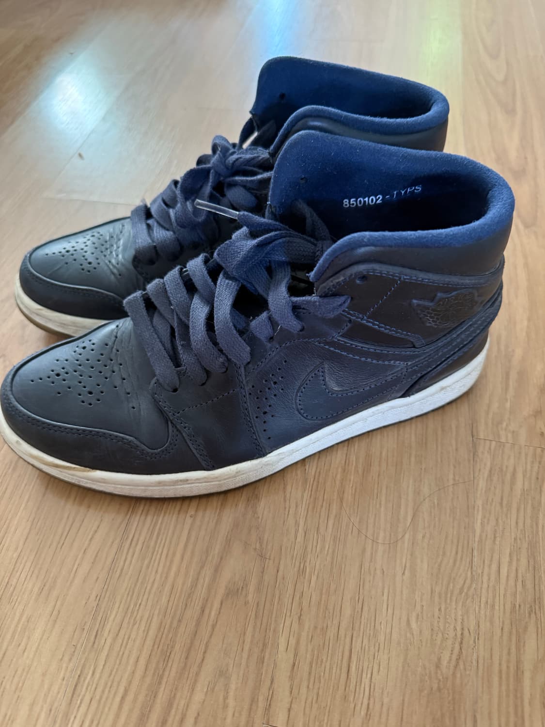 나이키  조던 1 미드 레트로 안티 그래비티 네이비 250mm 상품이미지1