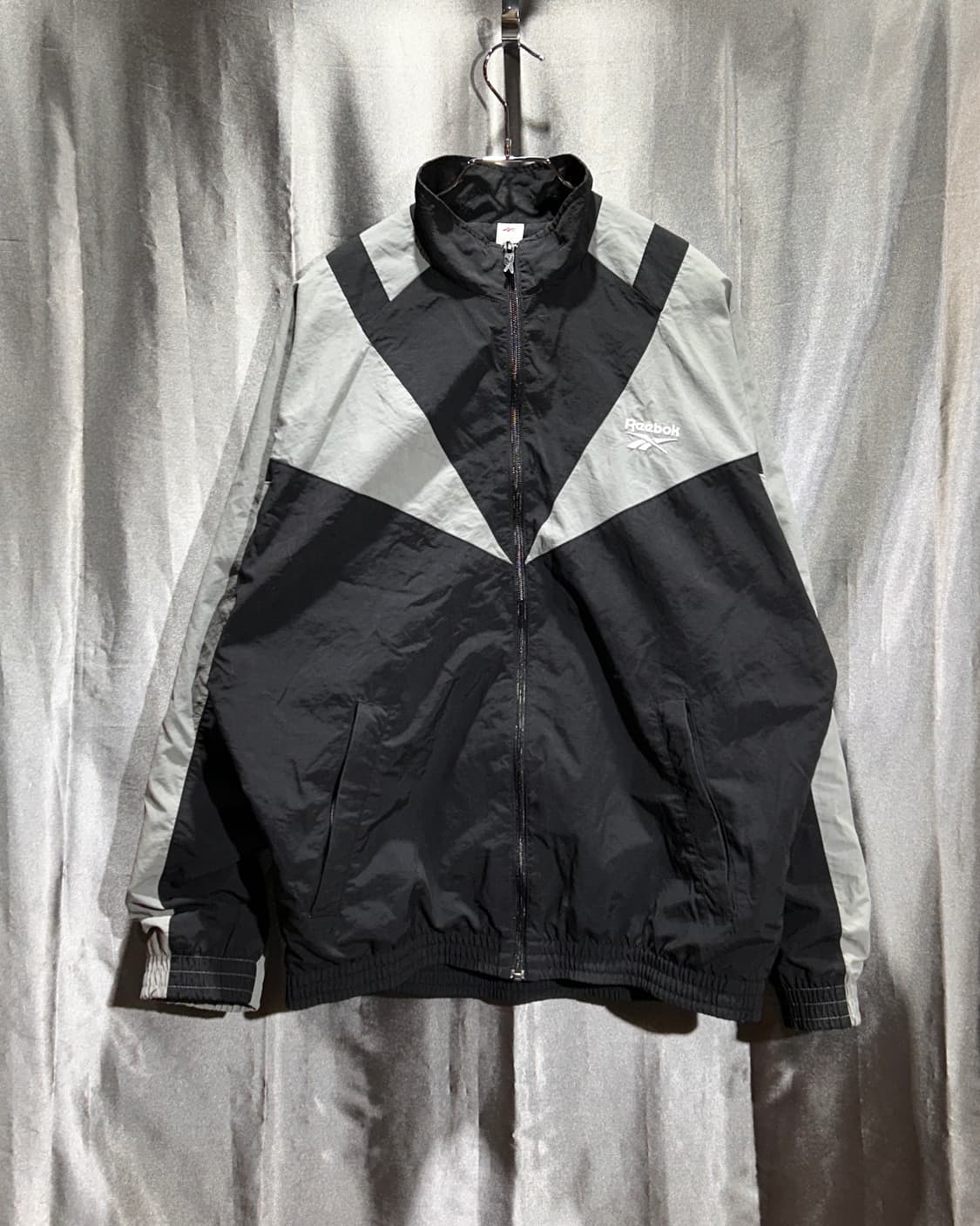 L 리복 90s 올드스쿨 V라인 배색 블랙 바람막이 상품이미지2