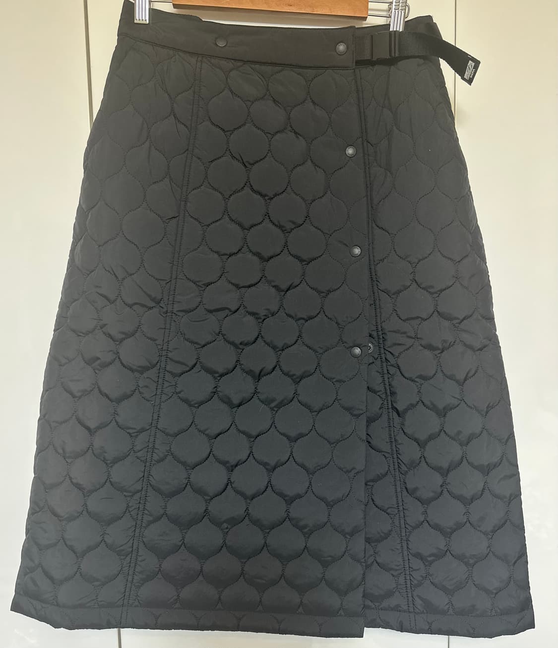 네파 퀼팅 패딩스커트 블랙 상품이미지2