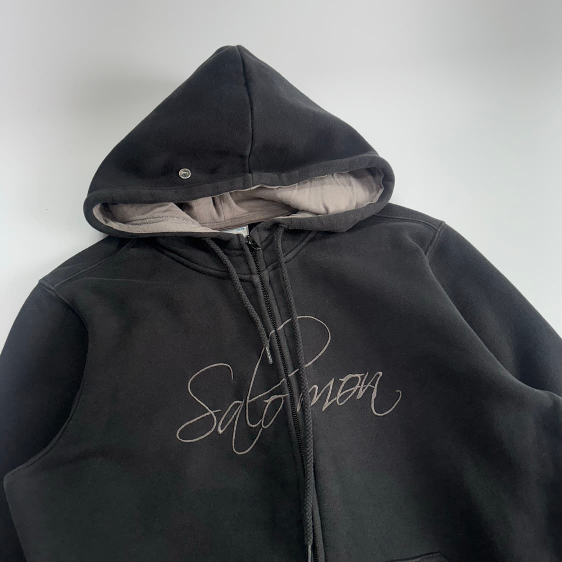 Salomon 살로몬 레터링 로고 차콜 후드집업 상품이미지4