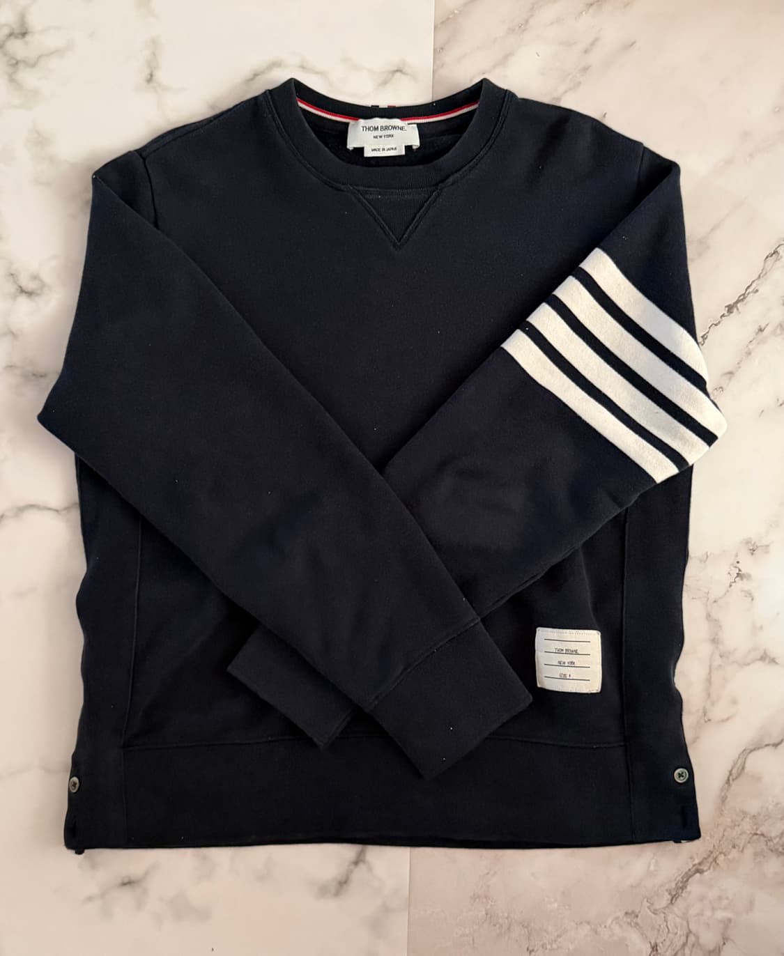 톰브라운 4선완장 맨투맨 4사이즈 상품이미지1