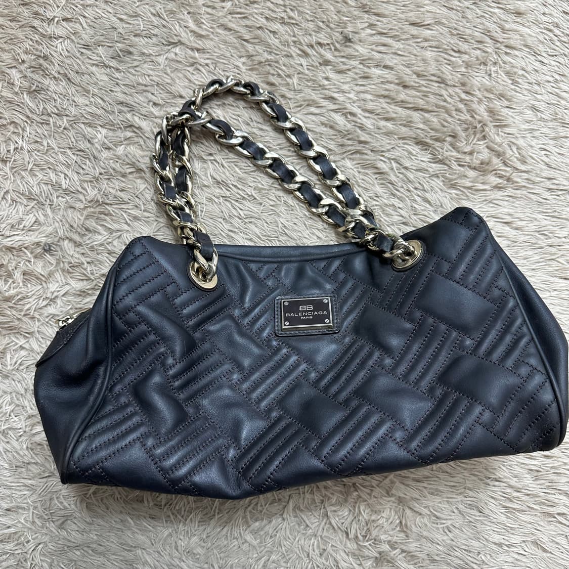 발렌시아가 BB 퀼팅 체인 토트백 상품이미지1