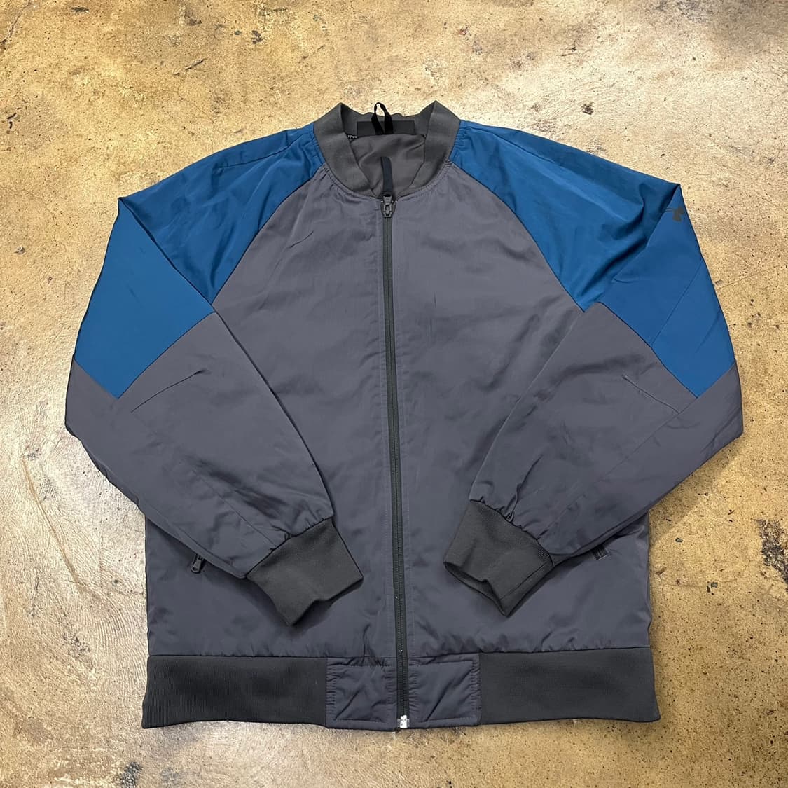 [정품/L] 언더아머 블루 그레이 바람막이 점퍼 b17 상품이미지2
