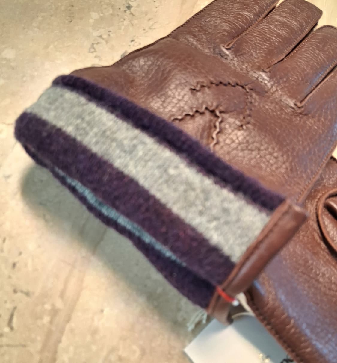 비비안웨스트우드 남성용 V 스티치 가죽 장갑 브라운 (새상품) 상품이미지7