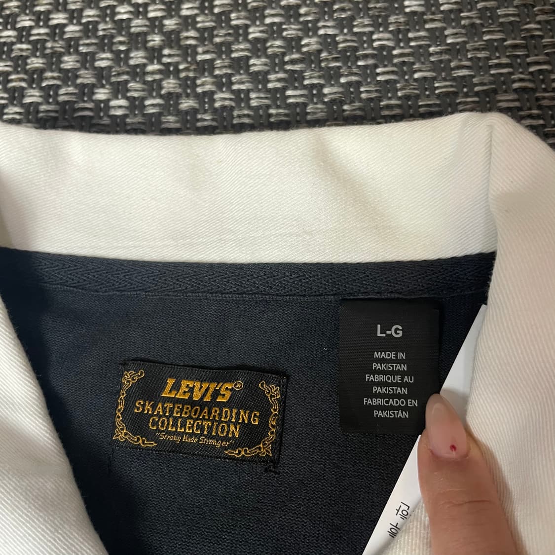 리바이스 블랙 화이트 단가라 카라 맨투맨 L 상품이미지4