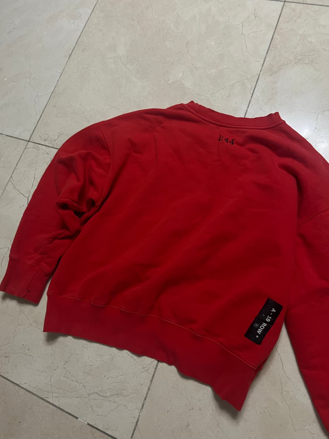 어텐션로우 맨투맨 레드(품절) 상품이미지2