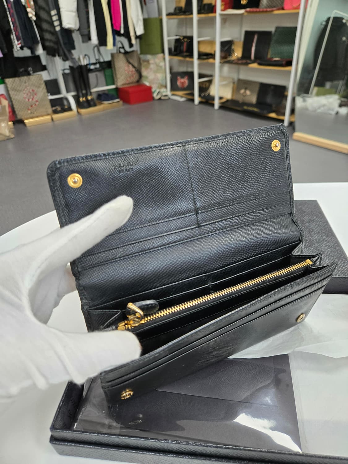 [40%할인] 프라다 사피아노 장지갑 상품이미지5