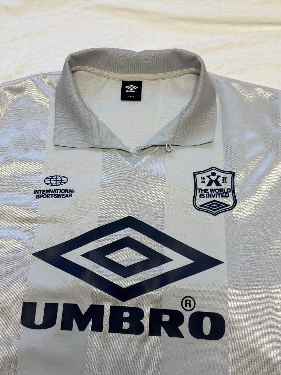 엄브로 콤팩트레코드바 콜라보 져지 100(L) 상품이미지2