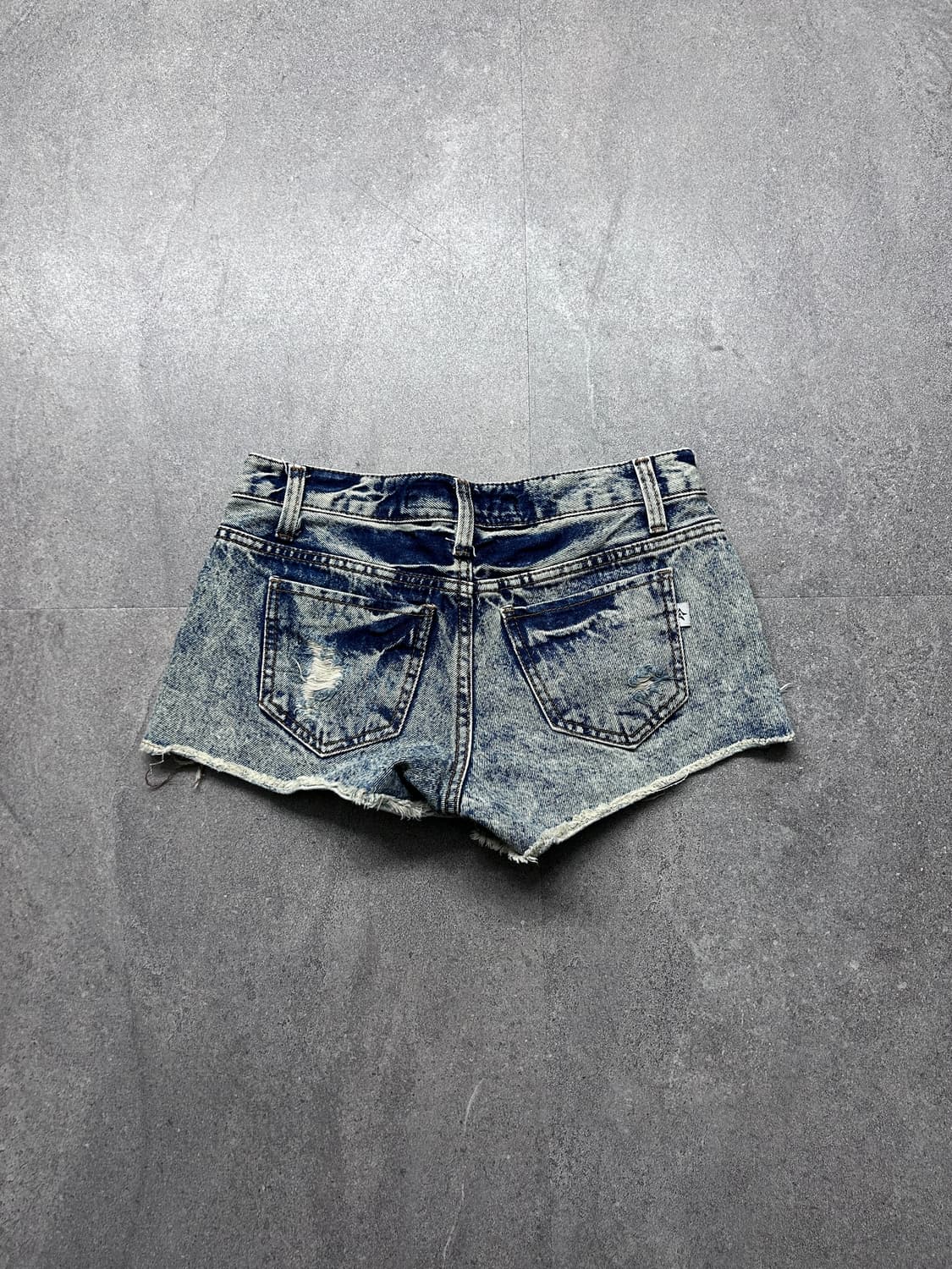 디스트레스드 블리치 데님 쇼츠 상품이미지4