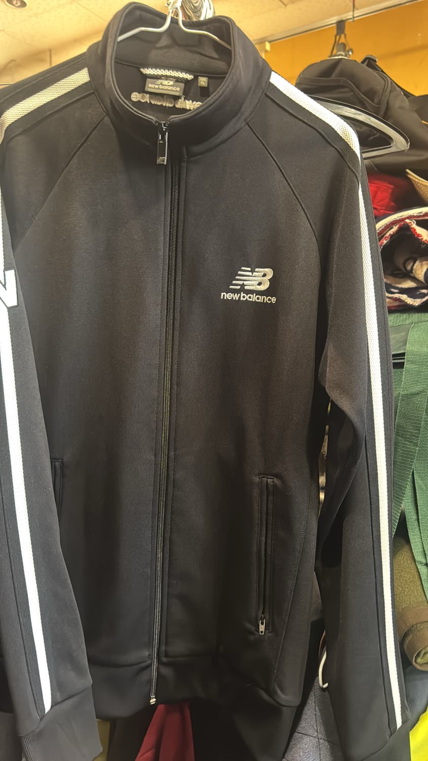 뉴발란스 트랙탑 상품이미지1