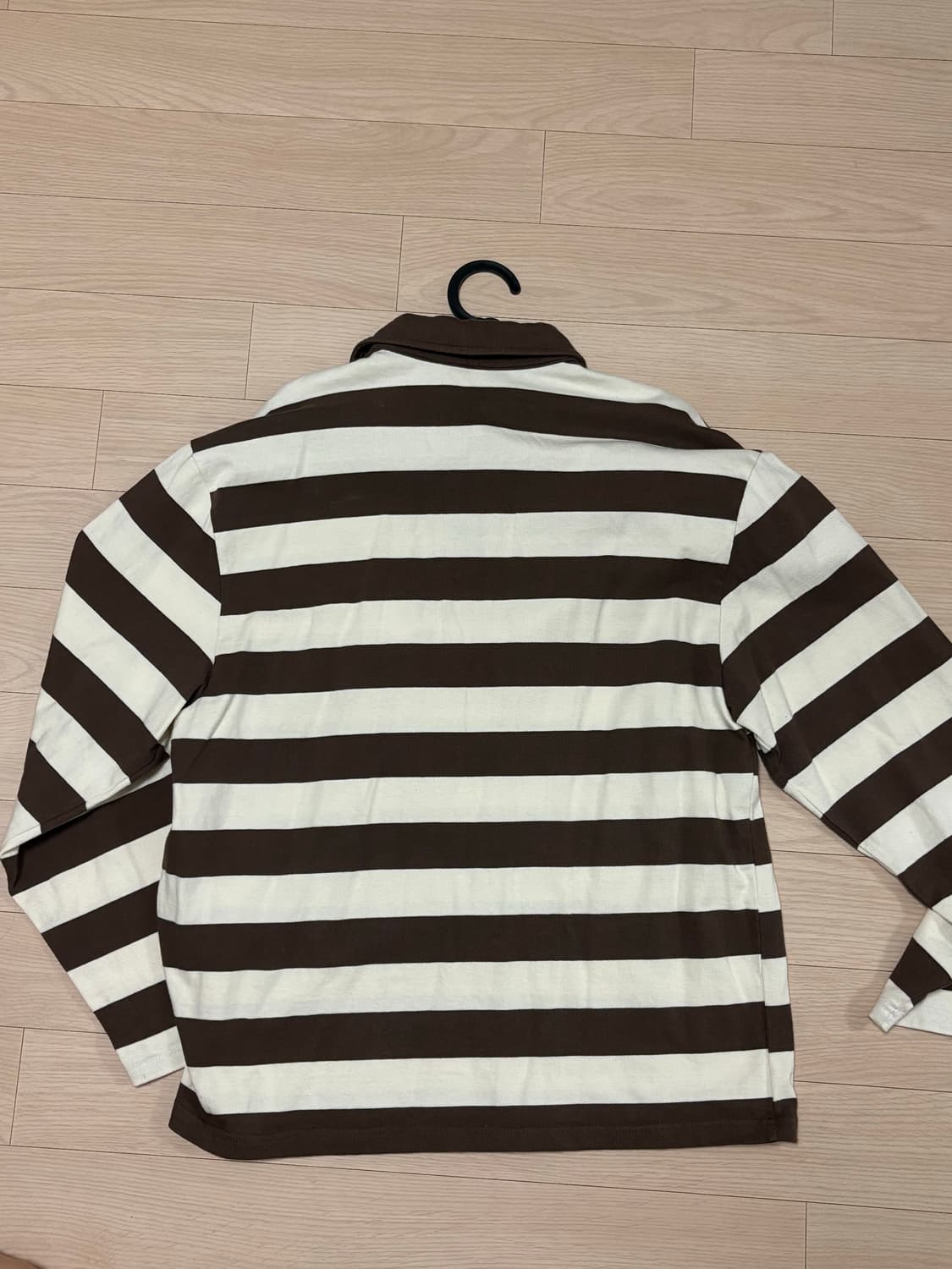 더콜디스모먼트 줄무늬 슬리브 팝니다  상품이미지4