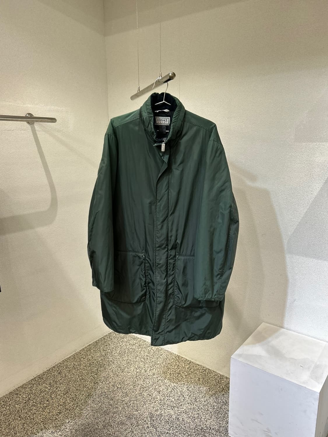베르사체 바람막이 코트 상품이미지1
