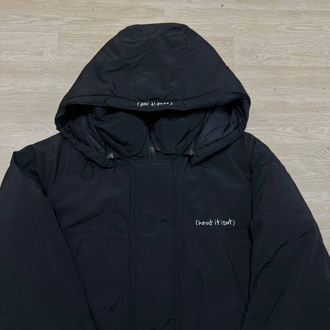 와릿이즌 자수 로고 후드 롱패딩 점퍼 [블랙] L/100 상품이미지2