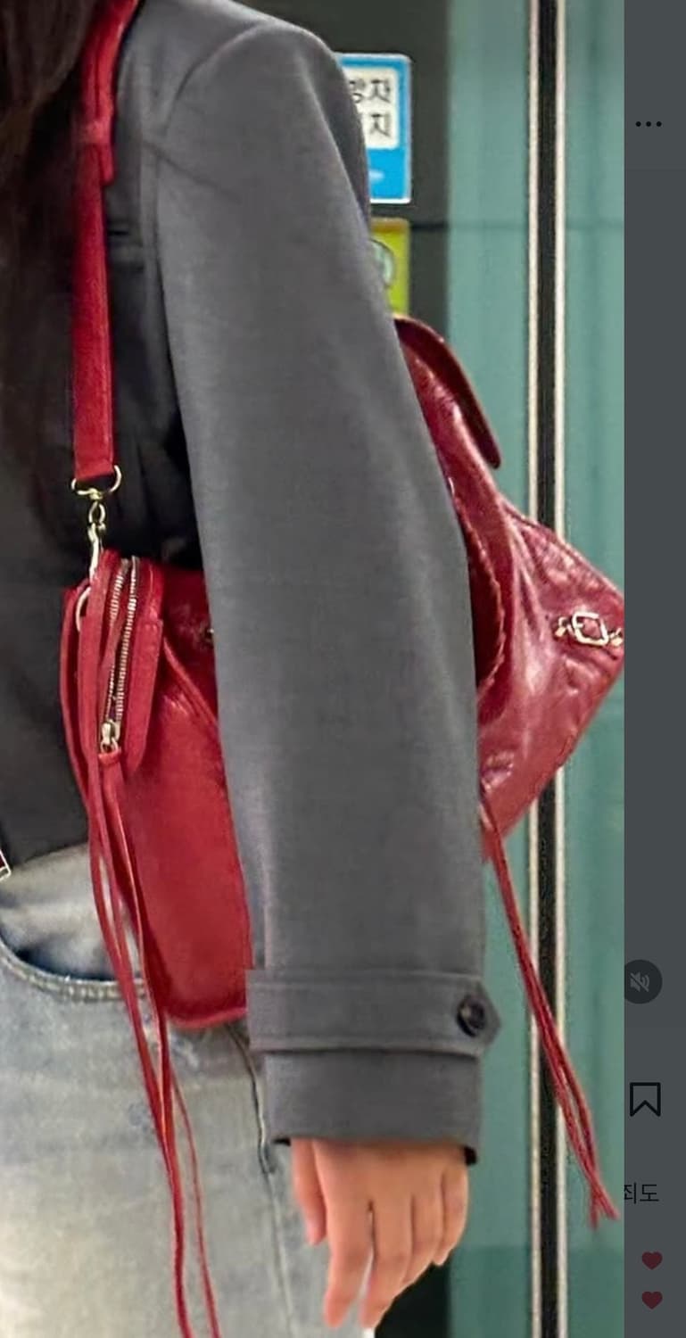 발렌시아가 모터백 라지 상품이미지7