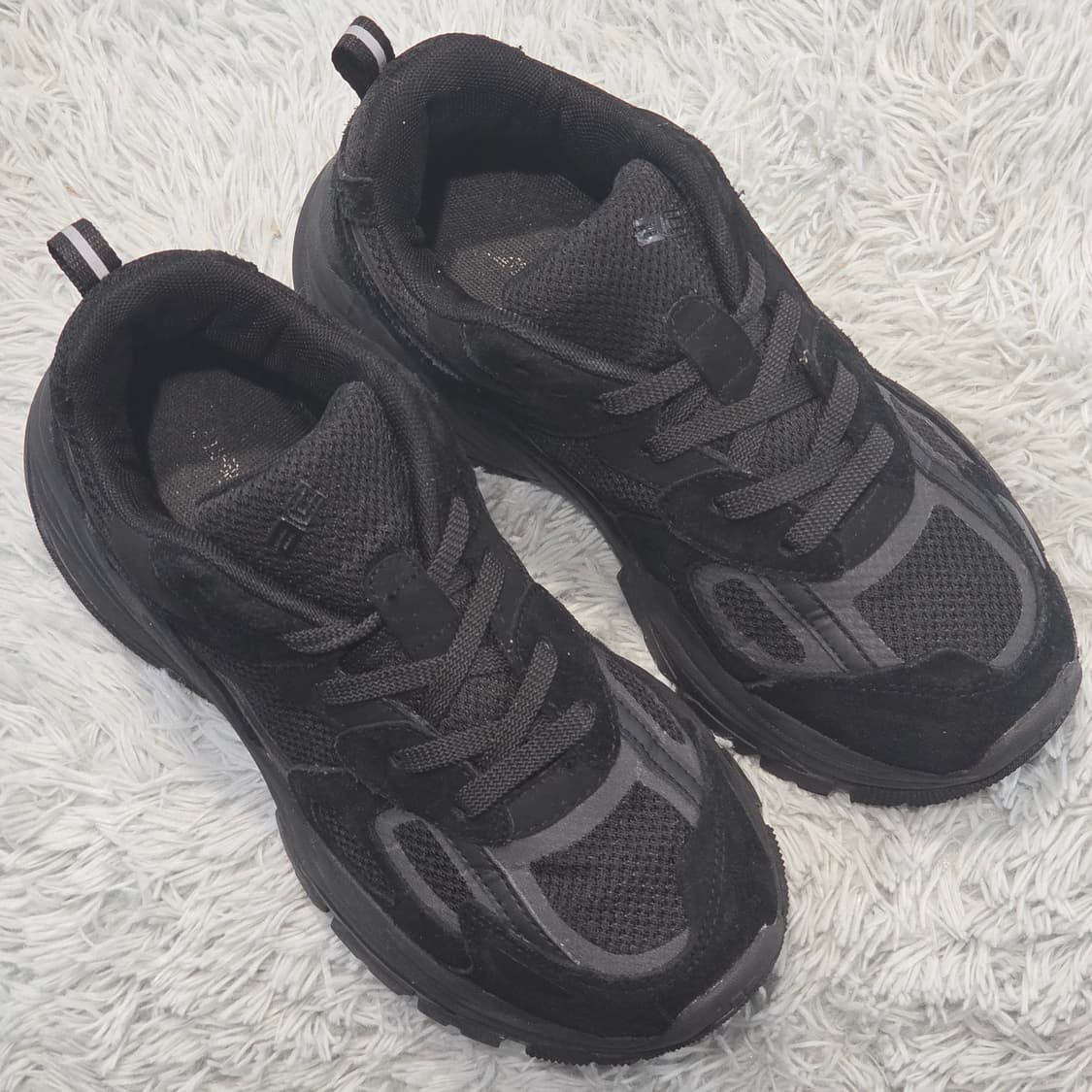 8q-9: 아키클래식 올블랙 스니커즈 235cm-상태굿 상품이미지5