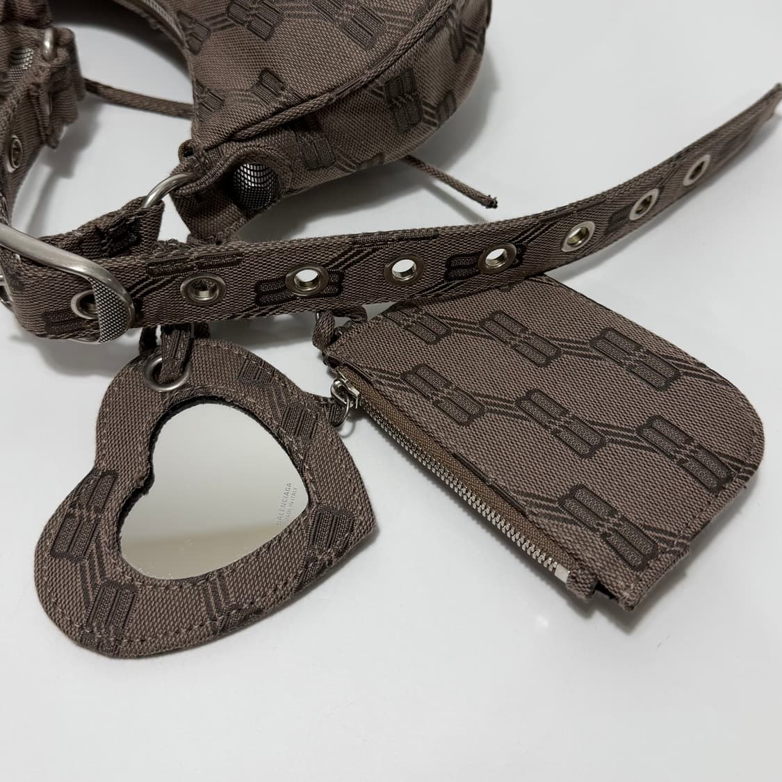 발렌시아가 BB 모노그램 르 카골 자카드 숄더백 상품이미지9