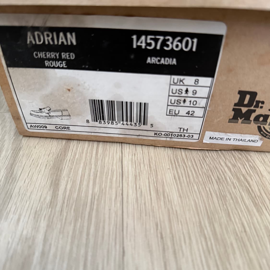 닥터마틴 아드리안 체리우드 270 상품이미지5