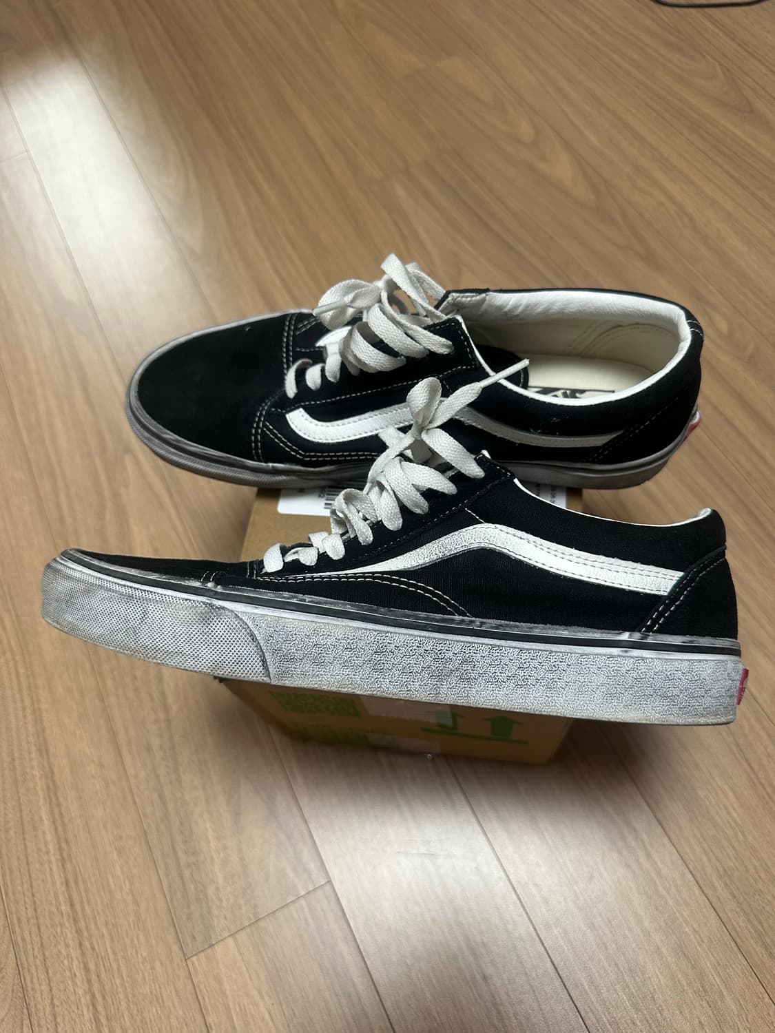 반스 올드스쿨 스트레스드 빈티지 워싱 블랙 화이트 280 상품이미지2