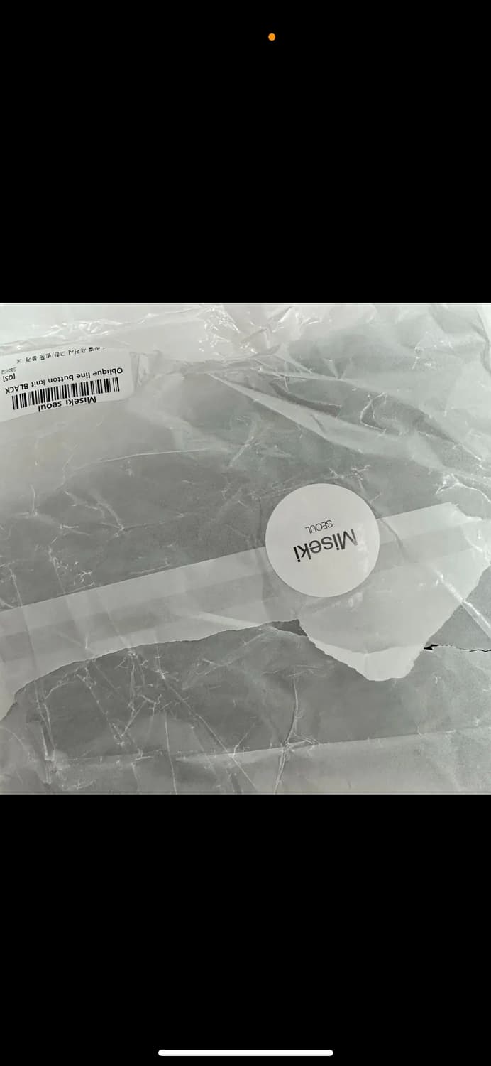 미세키서울 오블리크 라인 버튼 니트 블랙 새상품 하츠투하츠 착용 상품이미지6