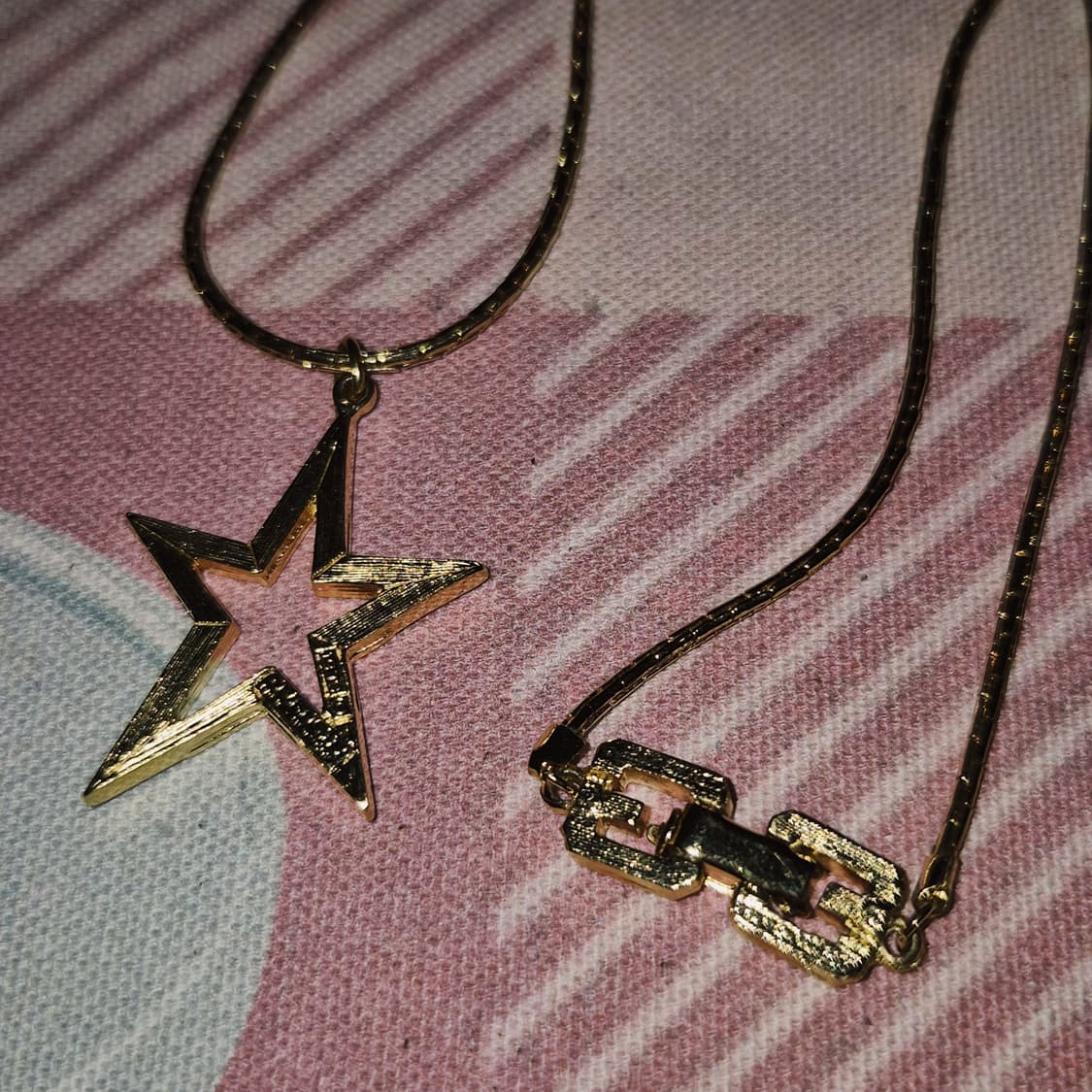 79s 프랑스 지방시 레어 스타 골드 목걸이 상품이미지9