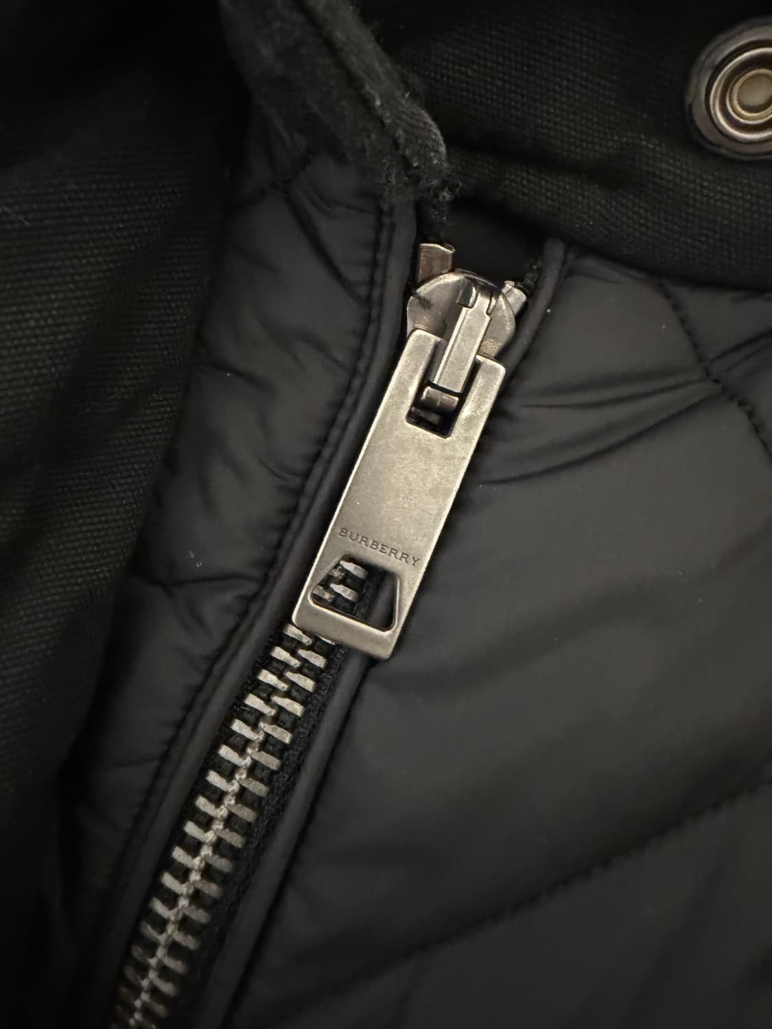 버버리 블랙 퀼팅 롱 코트 L(77) 상품이미지7