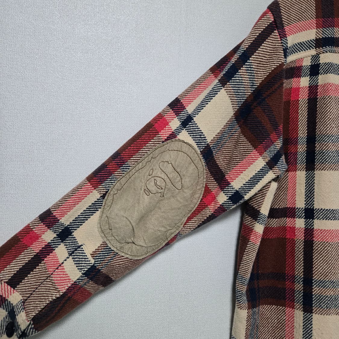 베이프 암 패치 플란넬 체크셔츠 / 여성 셔츠 / 여자 셔츠  상품이미지7