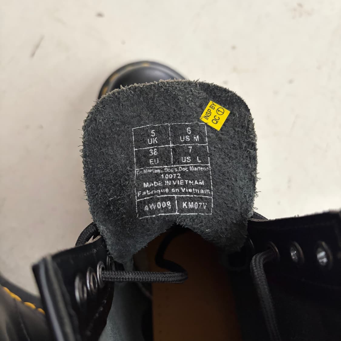닥터마틴 10072 8홀 빈티지 부츠 UK5 상품이미지8