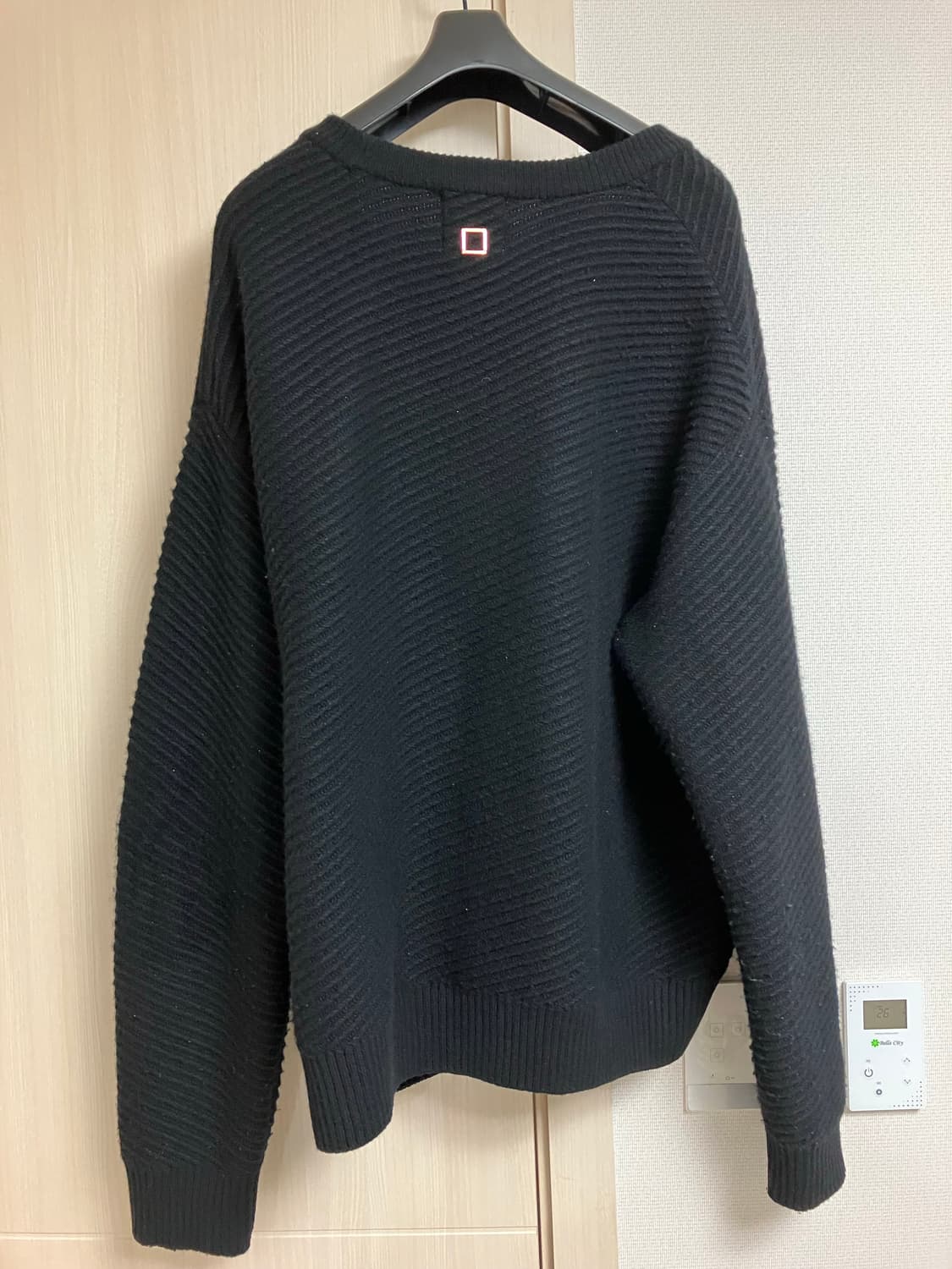 우영미 빗살무늬 사선 가디건 48 상품이미지2