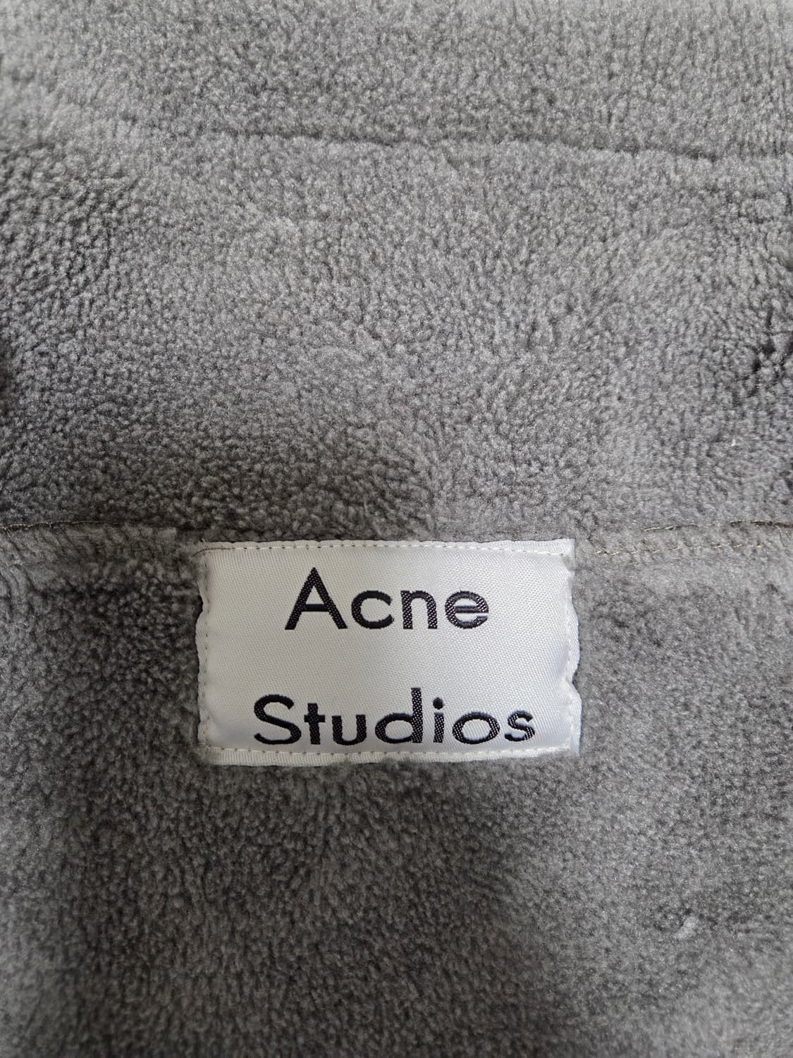 아크네 인조 무스탕 코트 상품이미지8