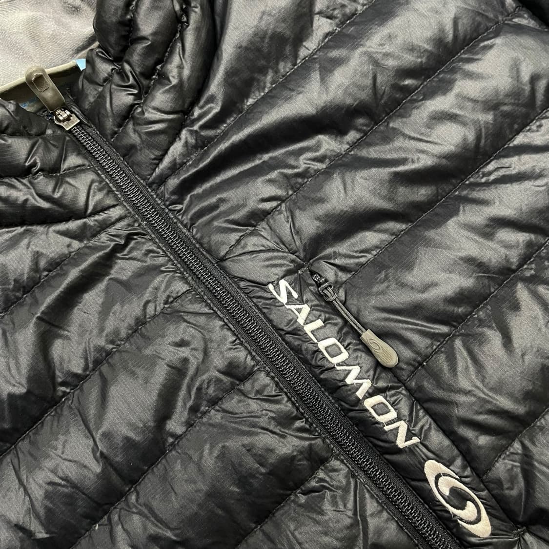 살로몬 구스다운 경량패딩 상품이미지4